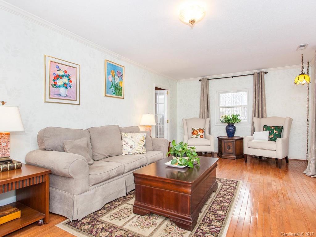 74 Fairway Drive Asheville NC 28805