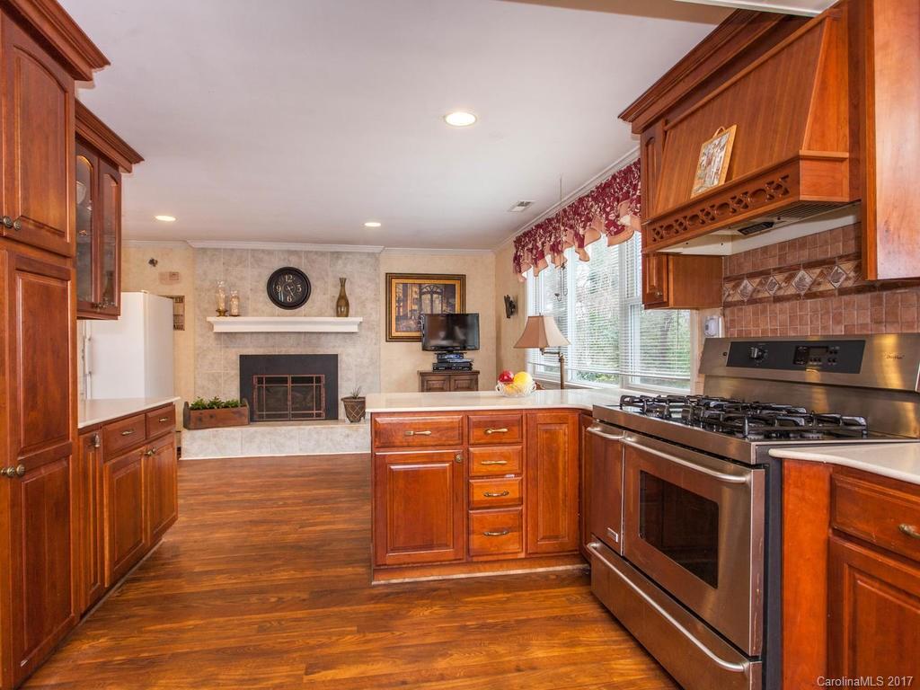 74 Fairway Drive Asheville NC 28805