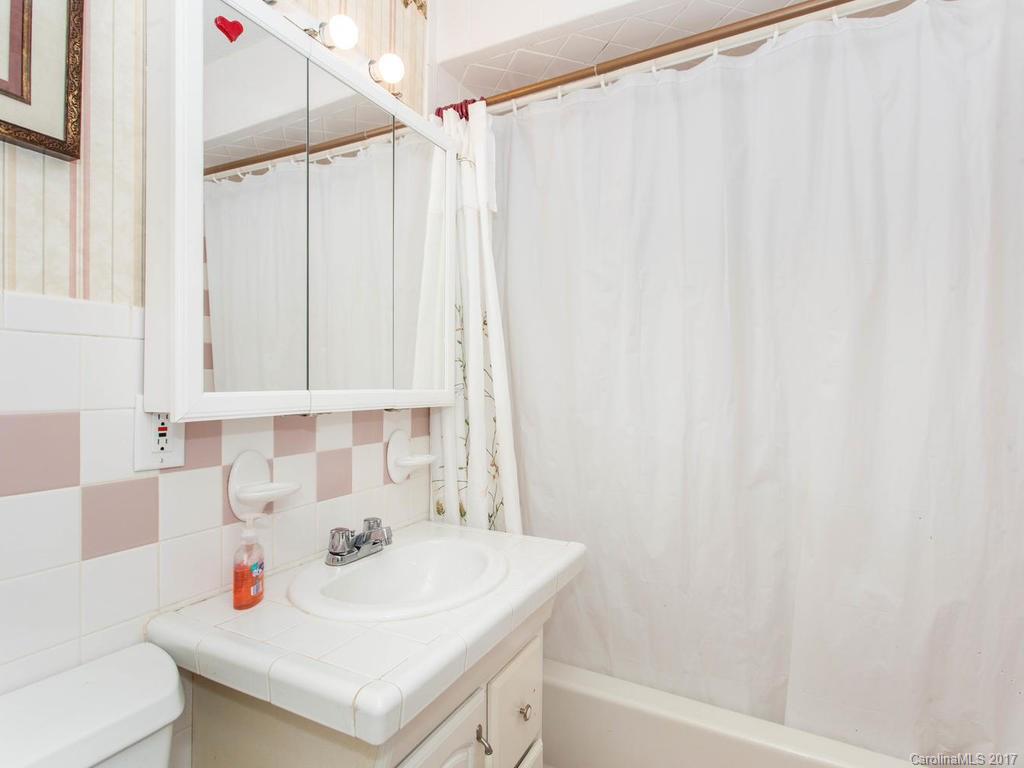 74 Fairway Drive Asheville NC 28805