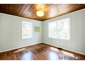 42 Dayton Road Asheville NC 28804
