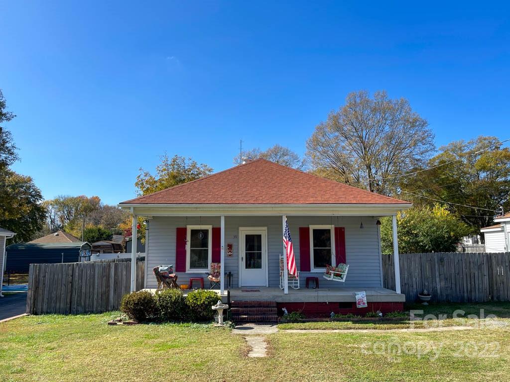 39 1st Street NW Concord NC 28027