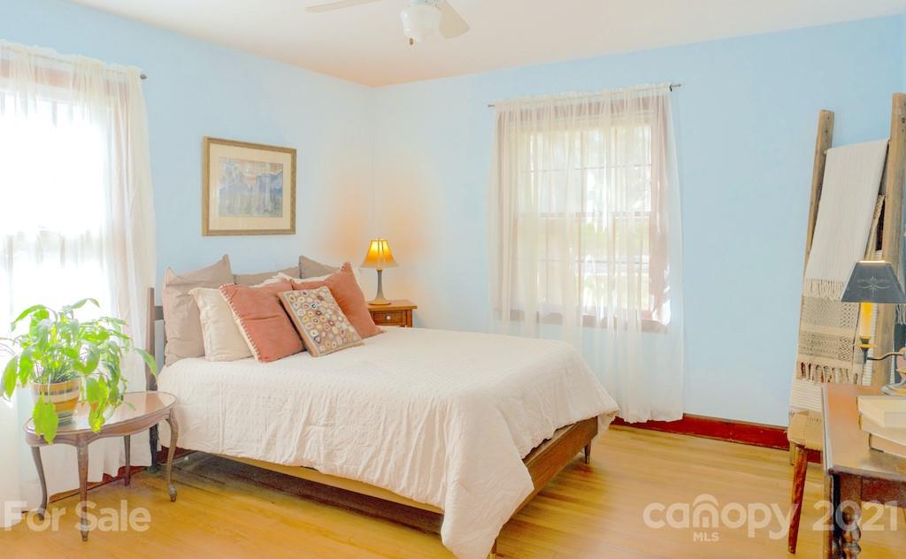 69 Bear Creek Road Asheville NC 28806