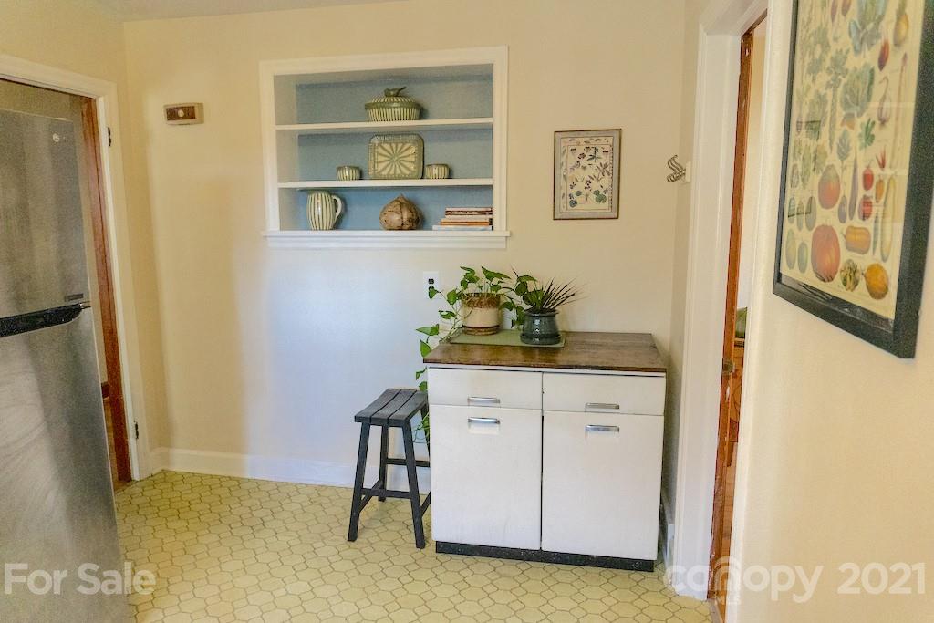 69 Bear Creek Road Asheville NC 28806