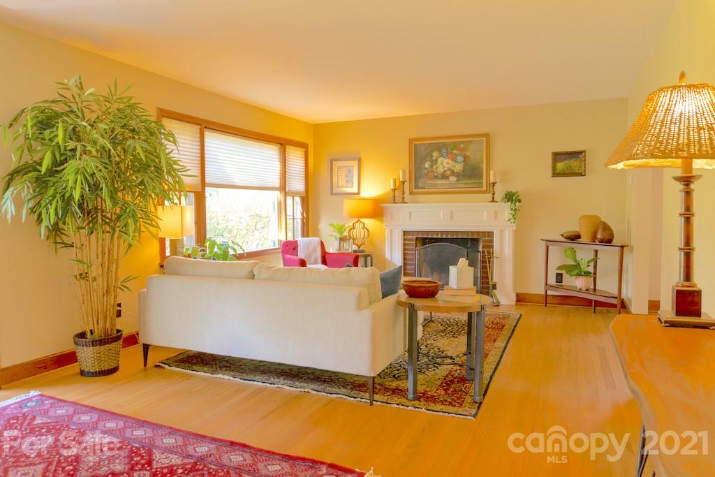 69 Bear Creek Road Asheville NC 28806
