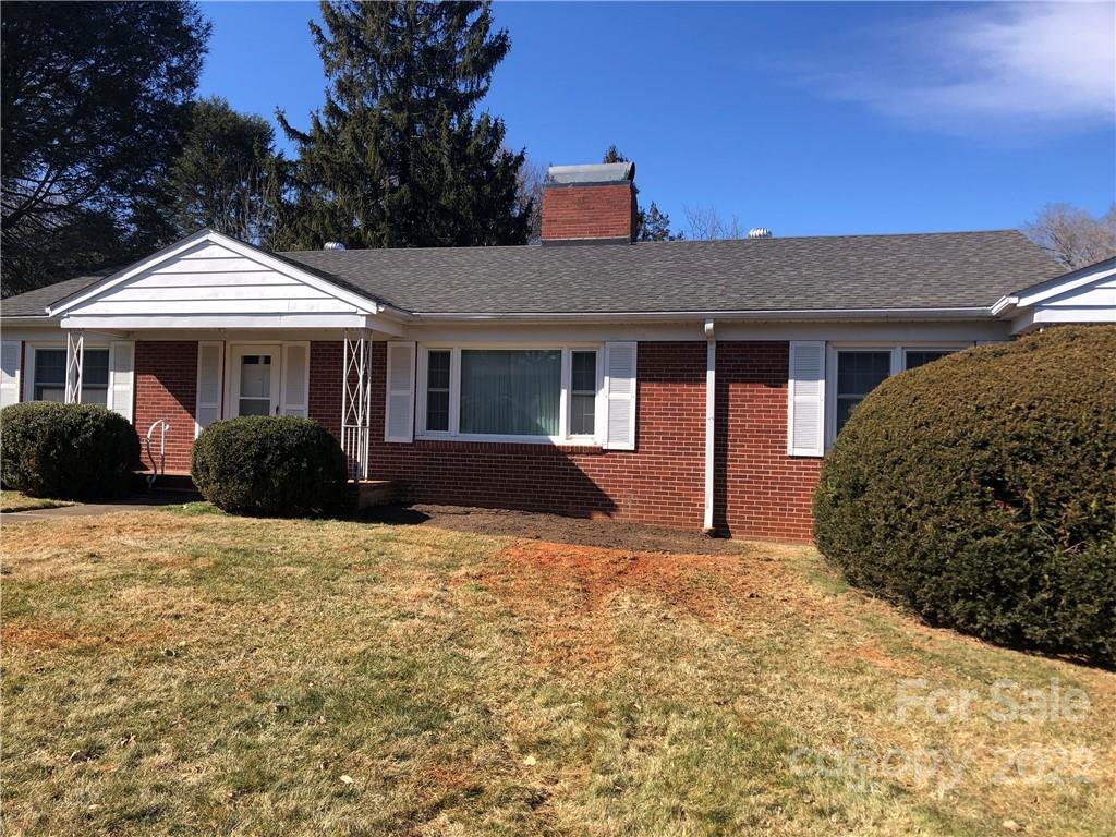 8 Alclare Drive Asheville NC 28804