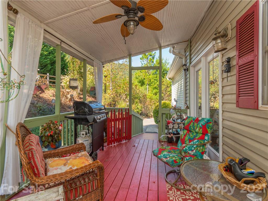 109 Elm Drive Asheville NC 28805