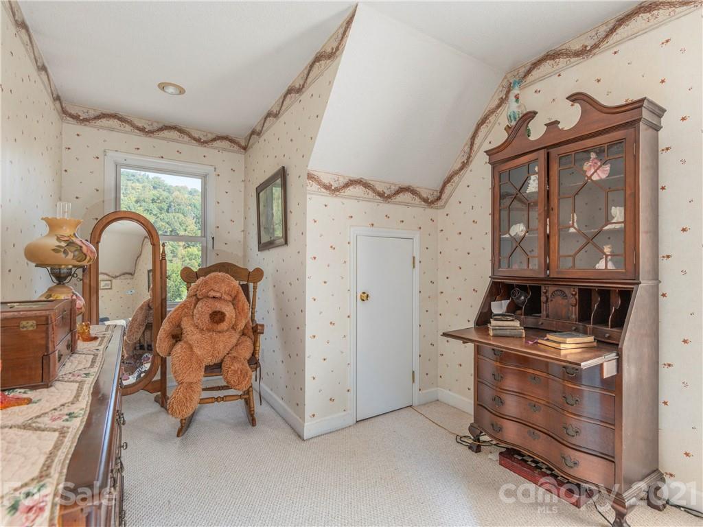 109 Elm Drive Asheville NC 28805