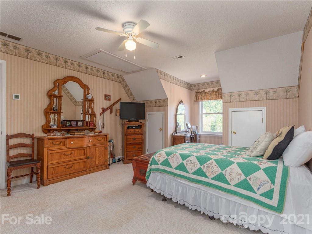 109 Elm Drive Asheville NC 28805