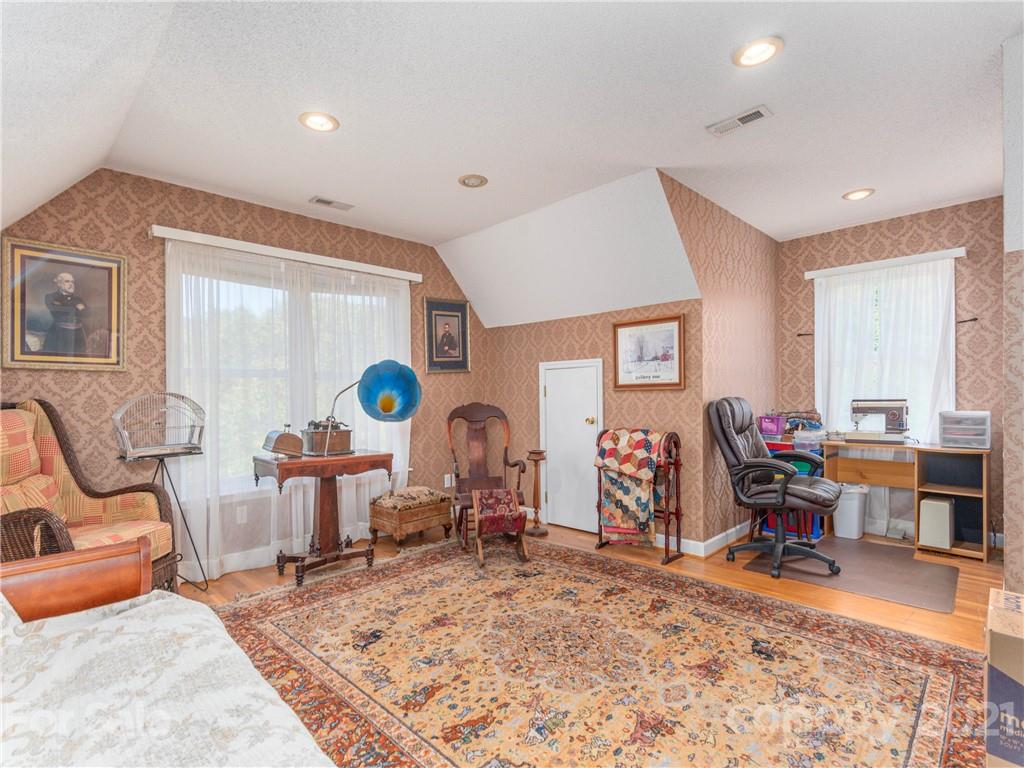 109 Elm Drive Asheville NC 28805