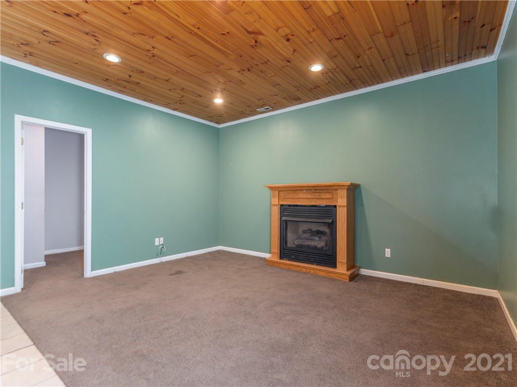 109 Elm Drive Asheville NC 28805