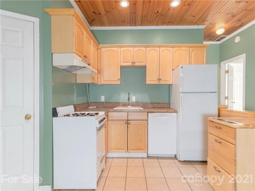 109 Elm Drive Asheville NC 28805