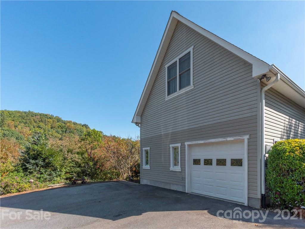 109 Elm Drive Asheville NC 28805
