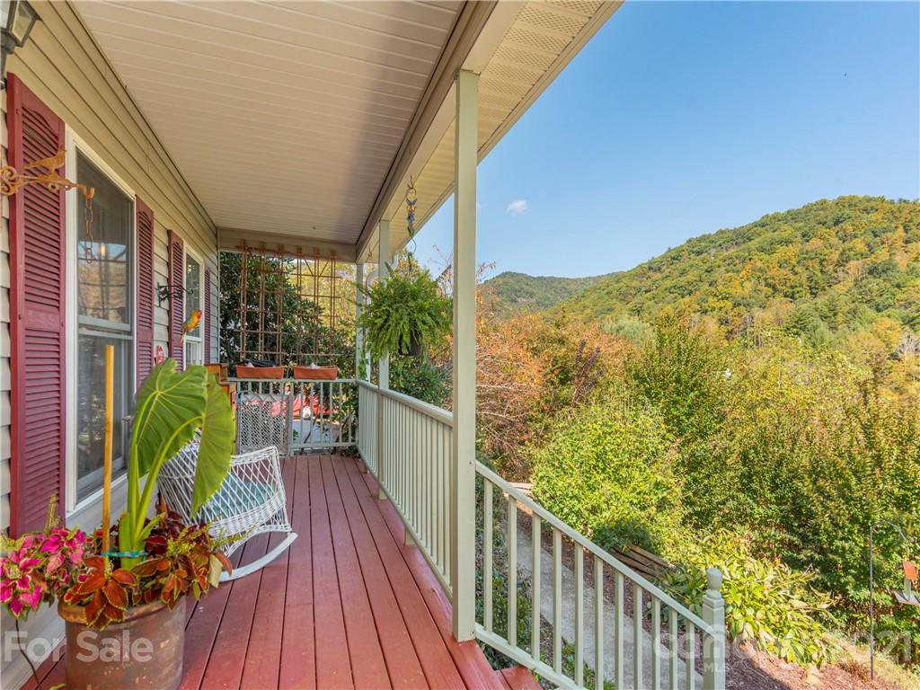 109 Elm Drive Asheville NC 28805