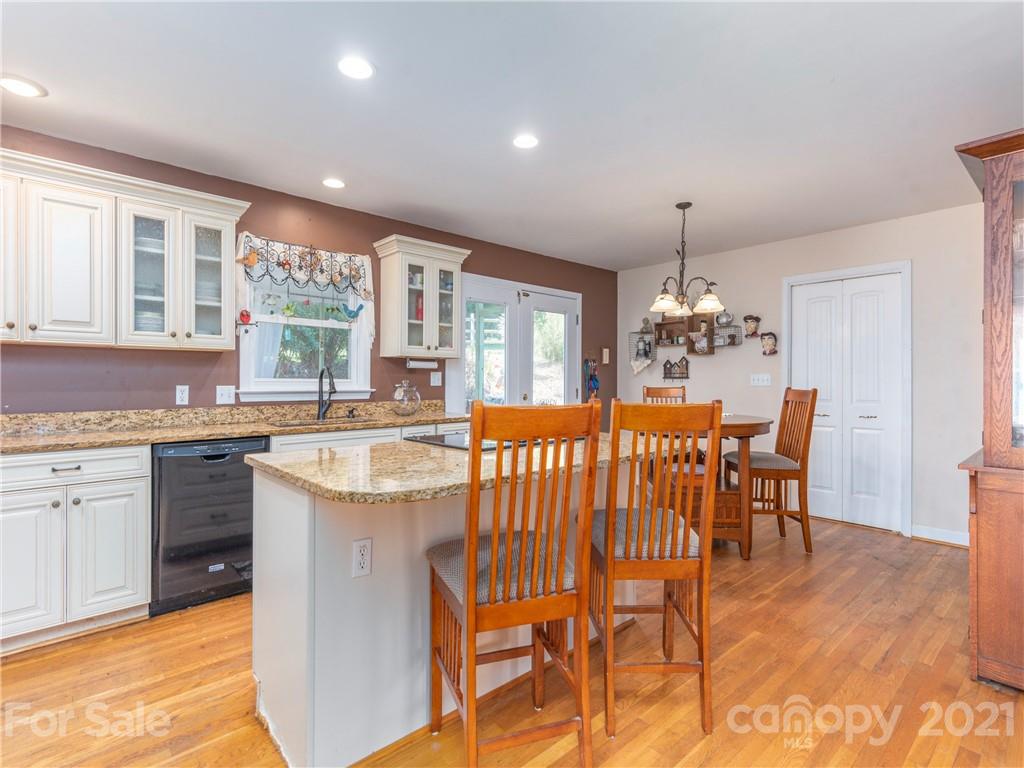 109 Elm Drive Asheville NC 28805