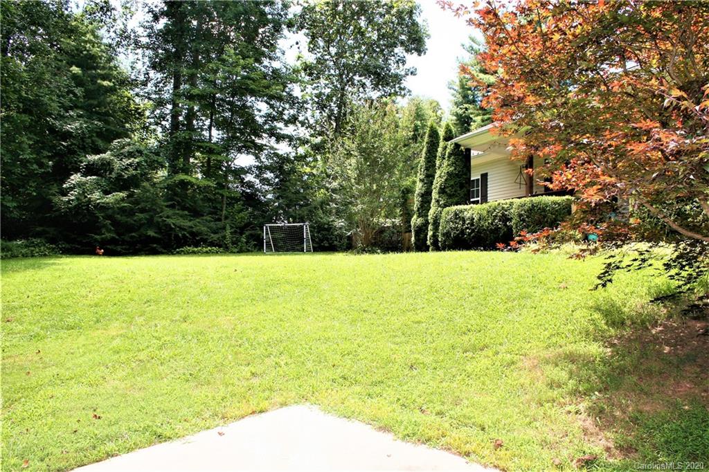 23 Shady Bluff Lane Weaverville NC 28787