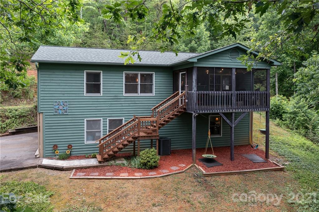 90 W Holly Ridge Drive Old Fort NC 28762