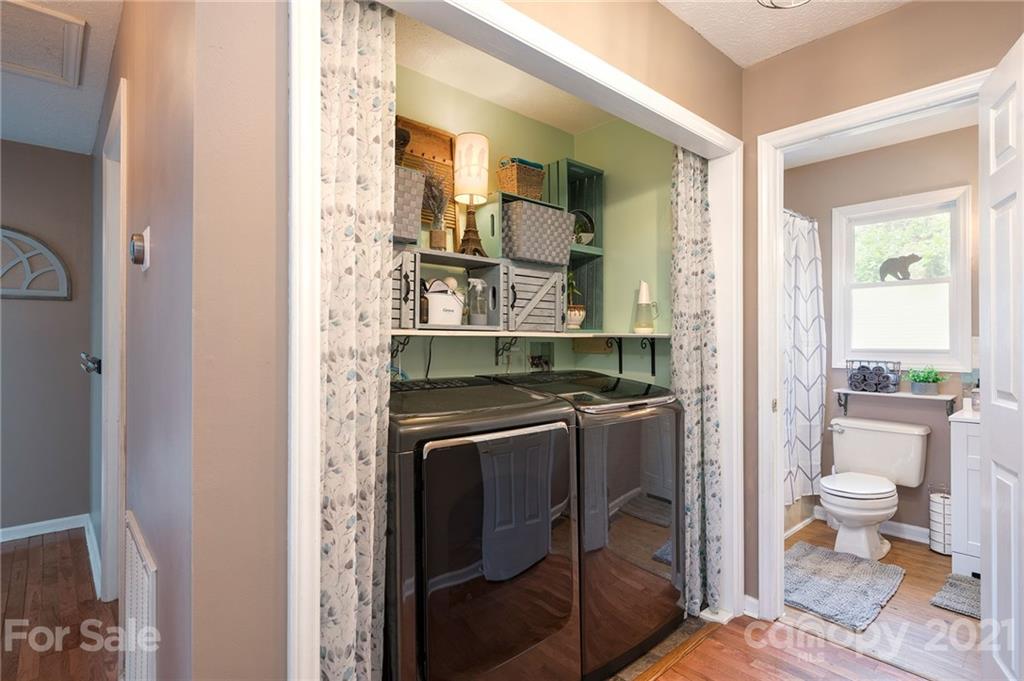 90 W Holly Ridge Drive Old Fort NC 28762