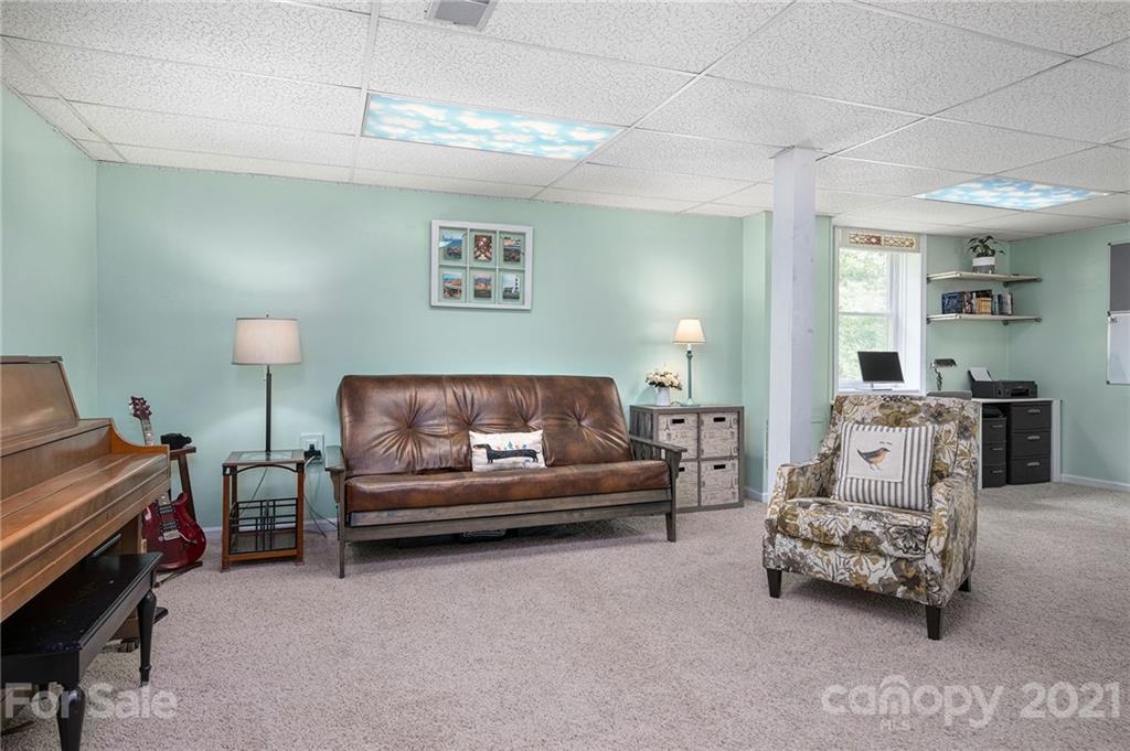 90 W Holly Ridge Drive Old Fort NC 28762
