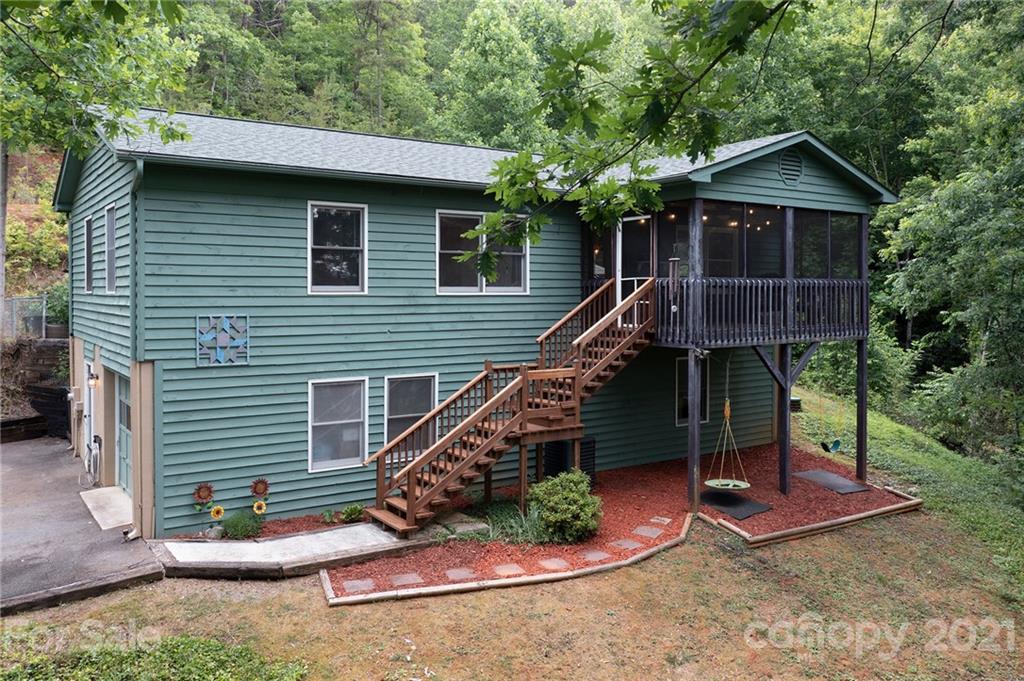 90 W Holly Ridge Drive Old Fort NC 28762