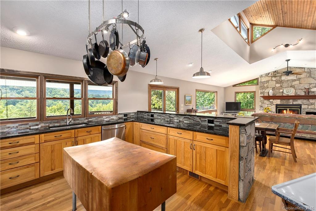 48 Moody Cove Road Weaverville NC 28787