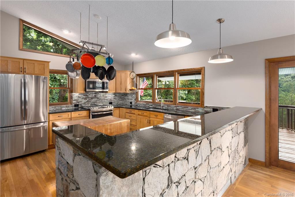 48 Moody Cove Road Weaverville NC 28787