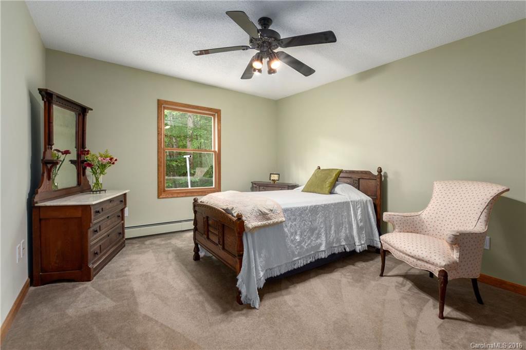 48 Moody Cove Road Weaverville NC 28787