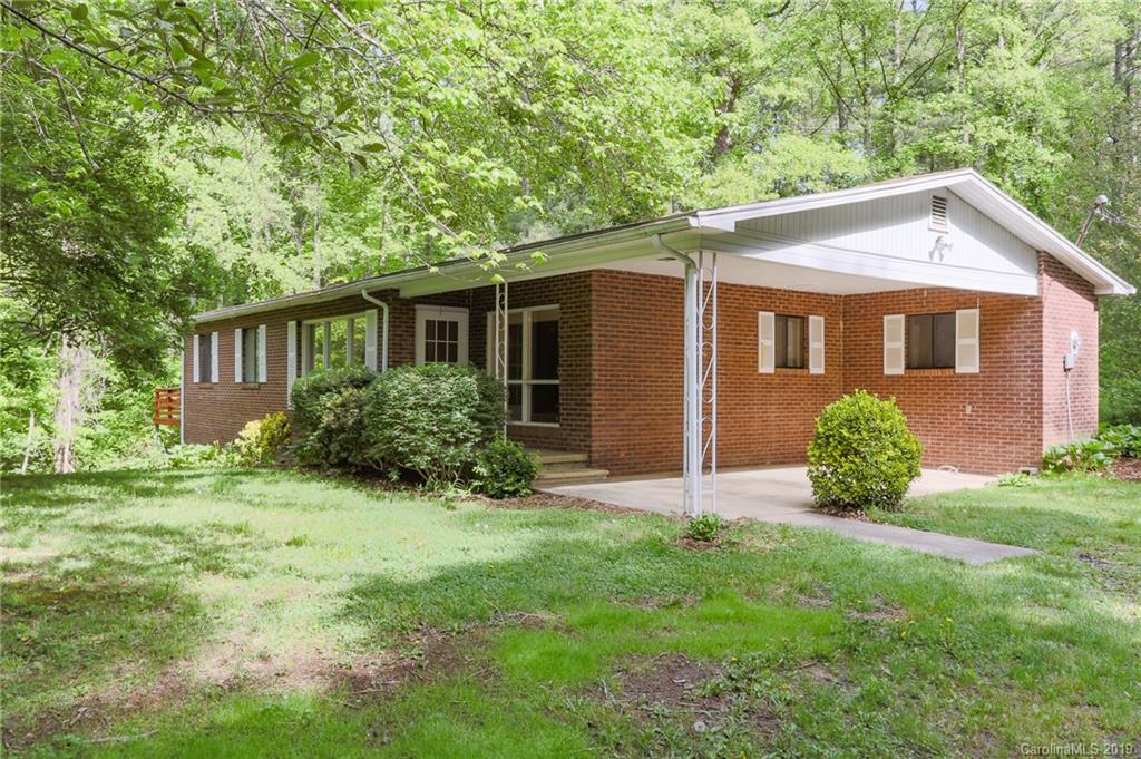 16 Woods Road Fairview NC 28730