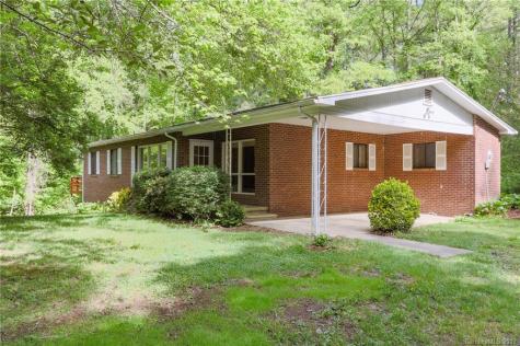 16 Woods Road Fairview NC 28730