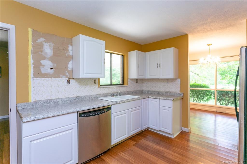 16 Woods Road Fairview NC 28730