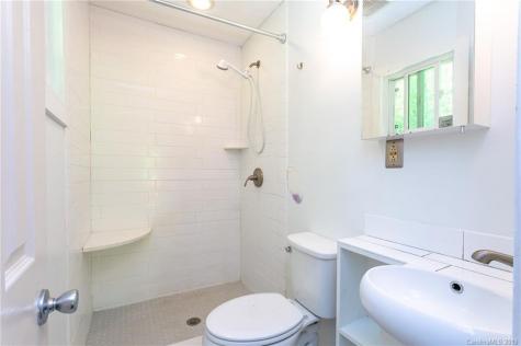 16 Woods Road Fairview NC 28730