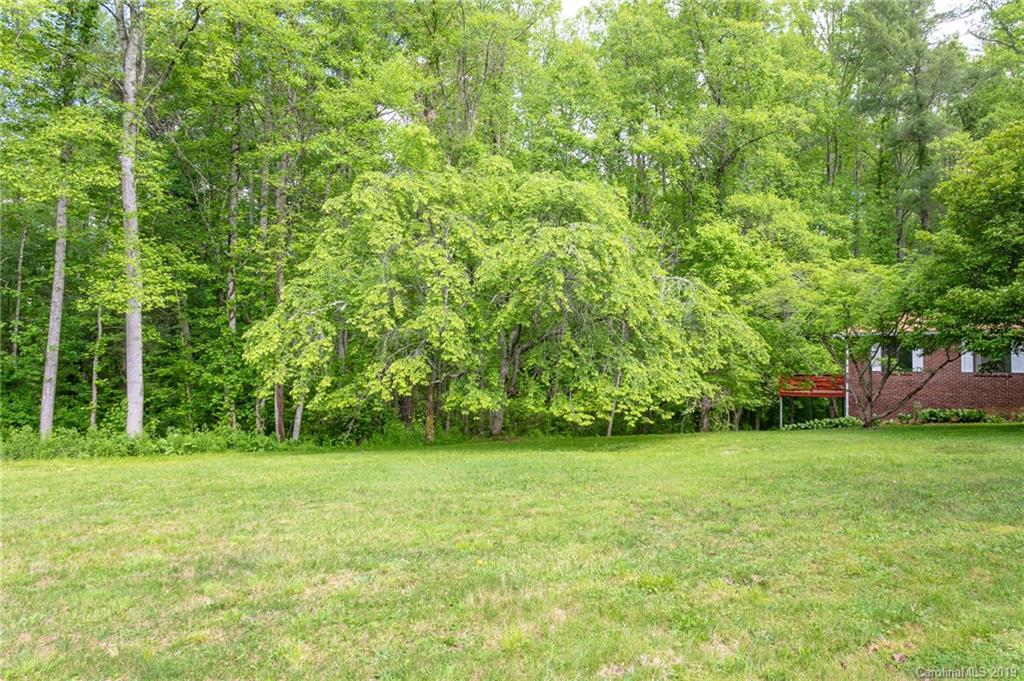 16 Woods Road Fairview NC 28730