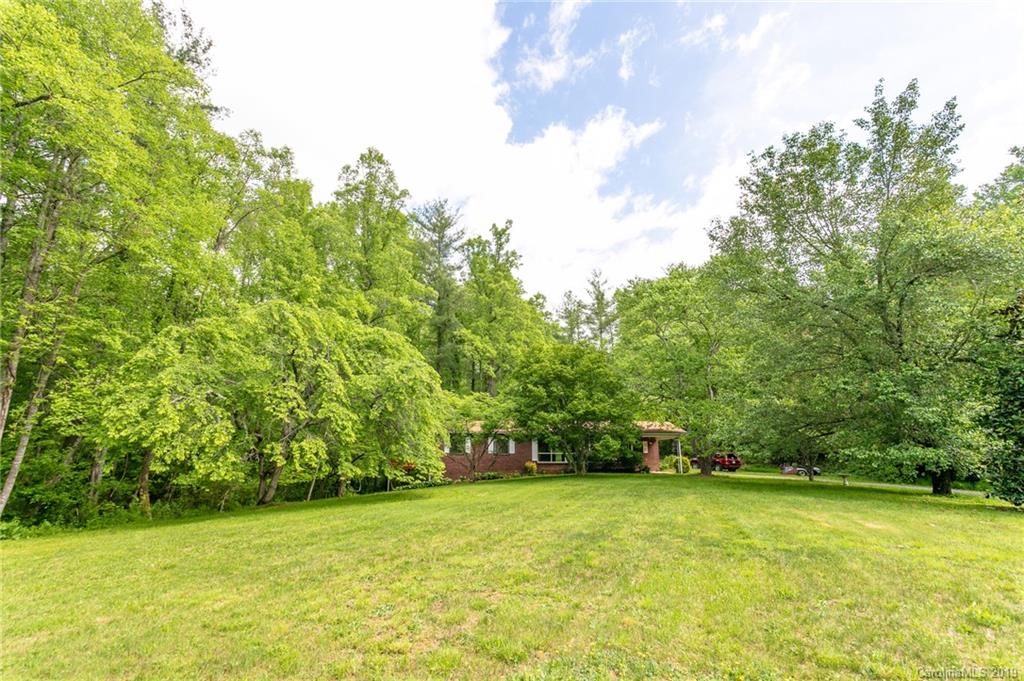 16 Woods Road Fairview NC 28730