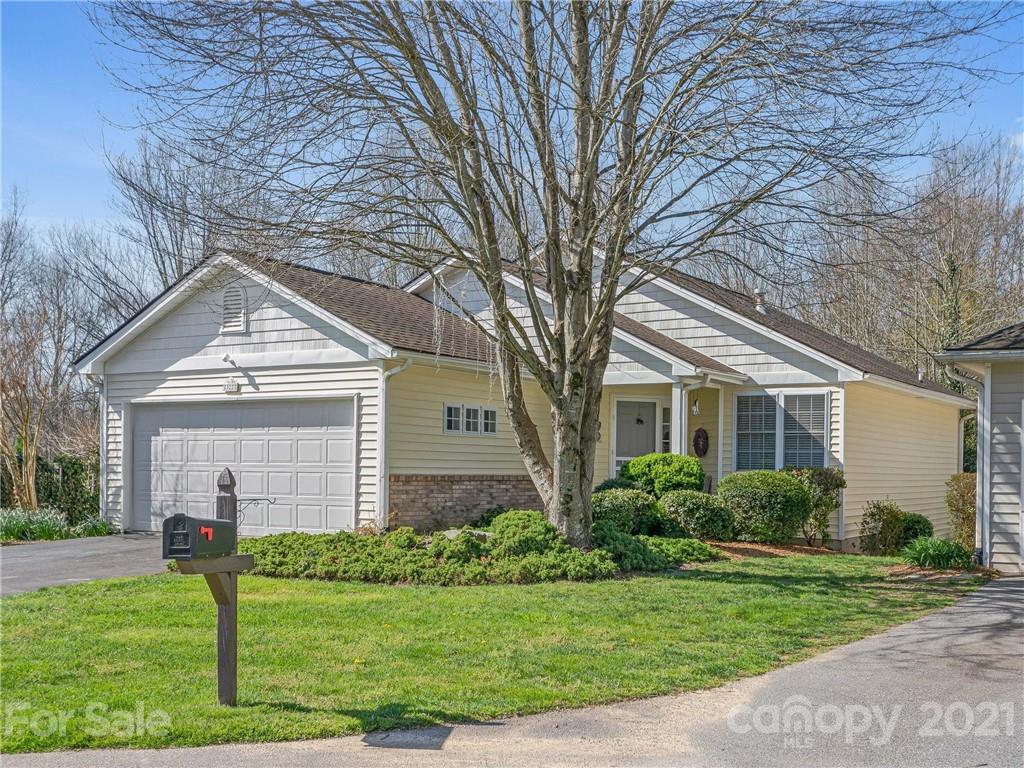 322 Creeks End Circle Mills River NC 28759