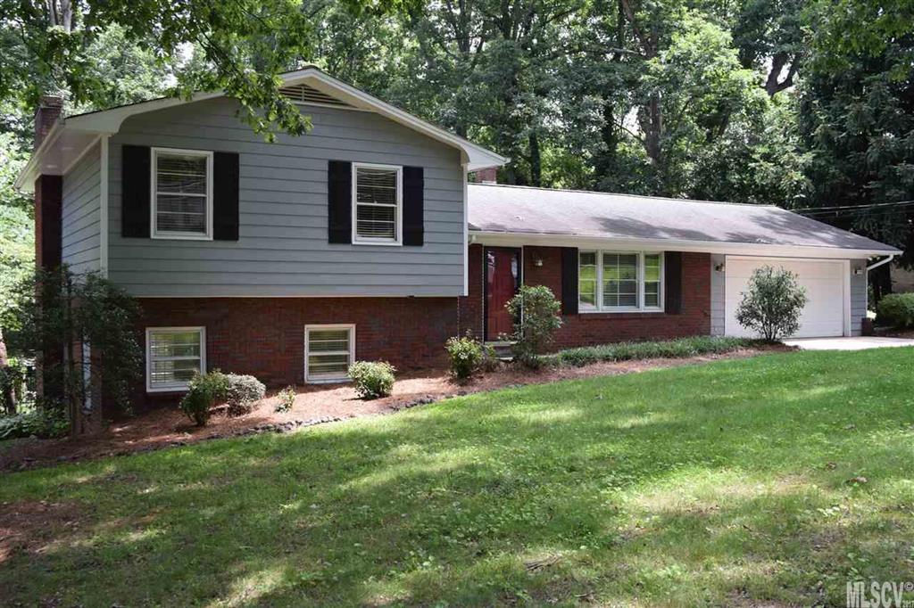1044 15th Avenue Nw Hickory NC 28601