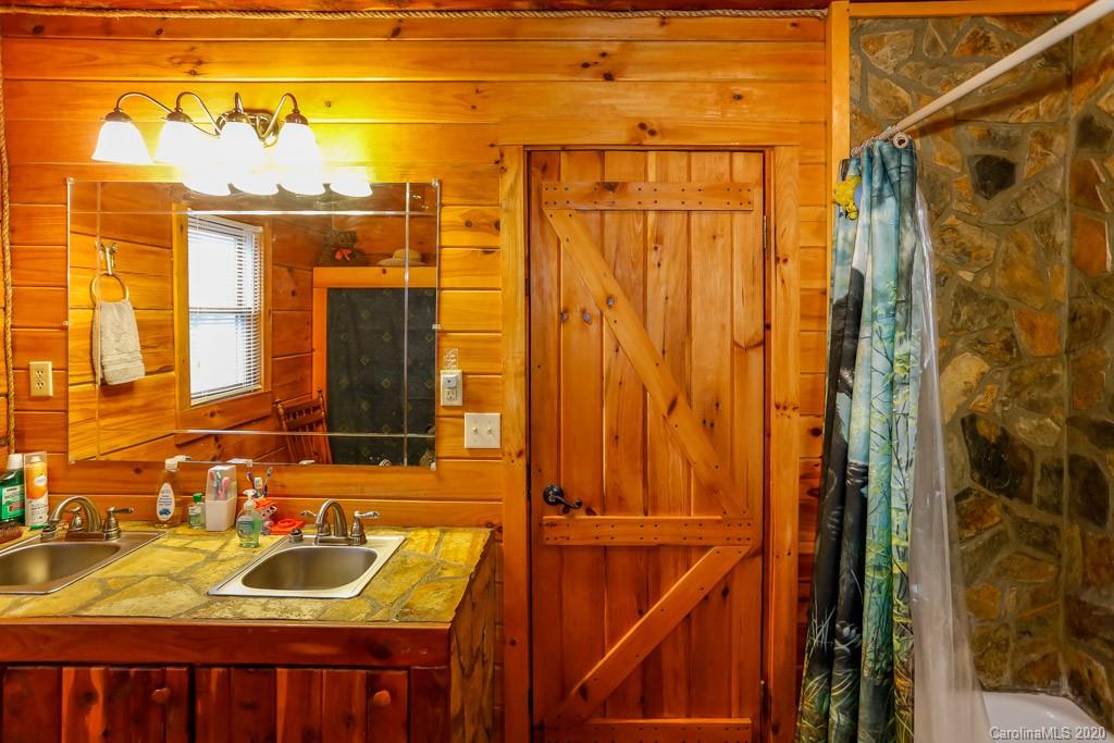 587 Pheasant Street Lake Lure NC 28746