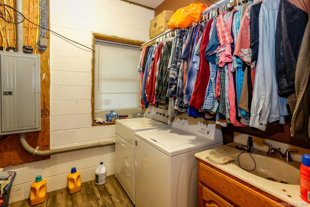 587 Pheasant Street Lake Lure NC 28746