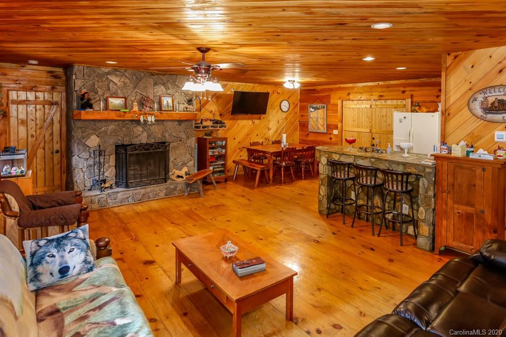 587 Pheasant Street Lake Lure NC 28746