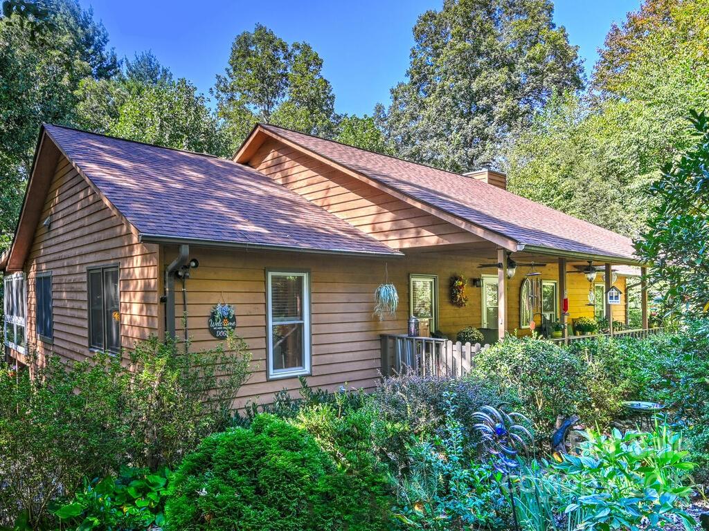 406 Canonero Drive Fairview NC 28730