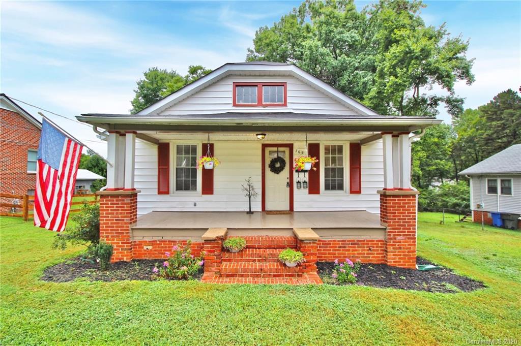 769 Pine Street Mooresville NC 28115