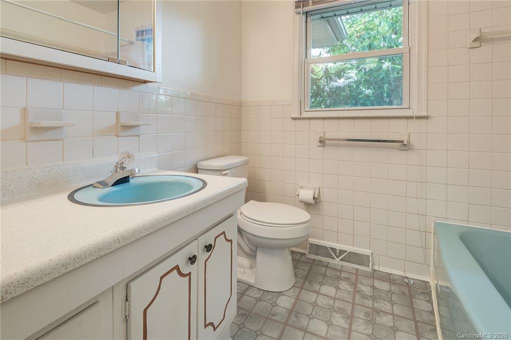 27 Morgan Boulevard Arden NC 28704