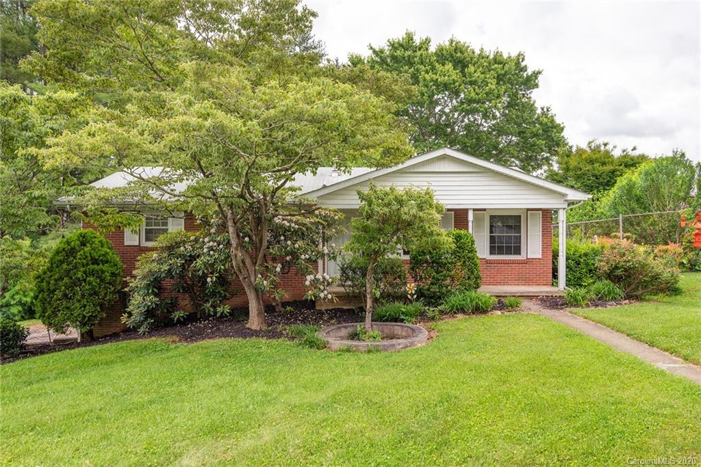 27 Morgan Boulevard Arden NC 28704