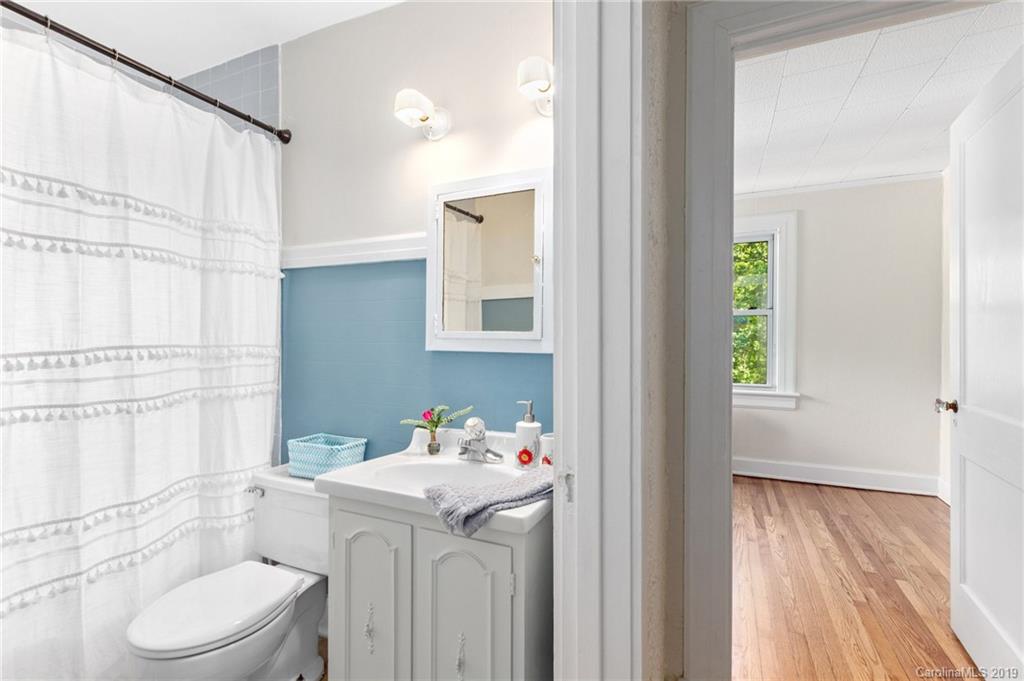 38 Marne Road Asheville NC 28803