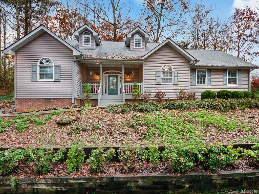 301 Shadecrest Lane Mills River NC 28759