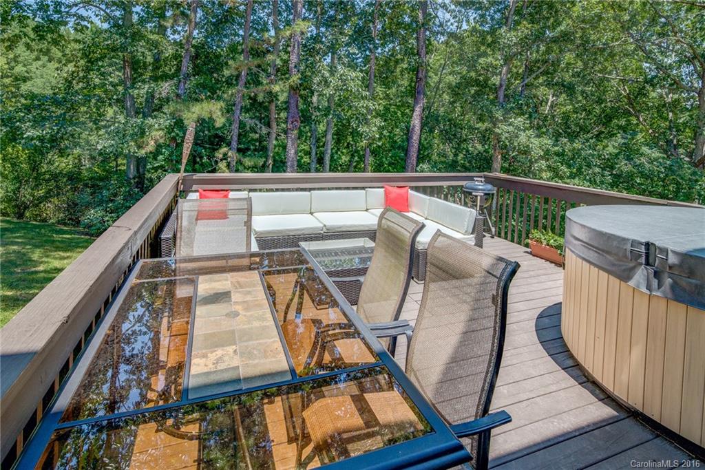 15 Strathmore Drive Arden NC 28704