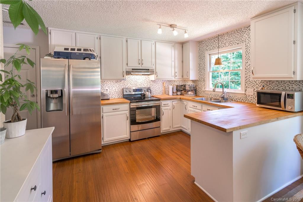 15 Strathmore Drive Arden NC 28704