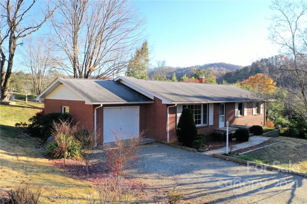 138 Rolling Green Drive Sylva NC 28779