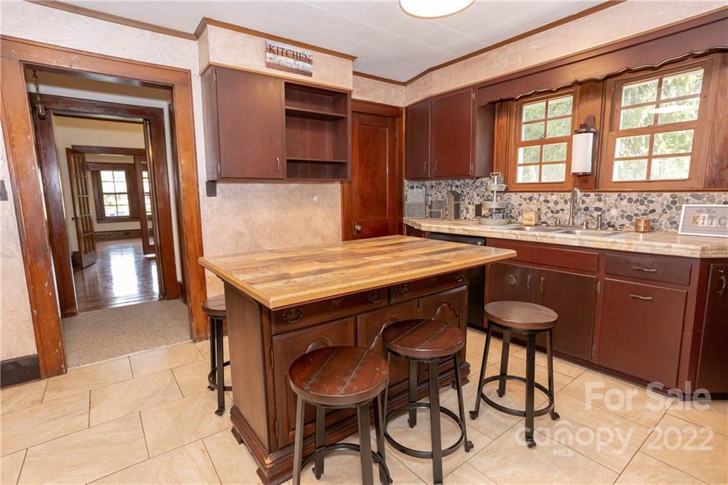 314 Newfound Street Canton NC 28716