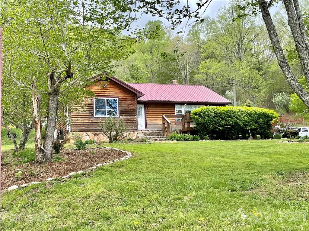 1214 Rabbit Hop Road Spruce Pine NC 28777