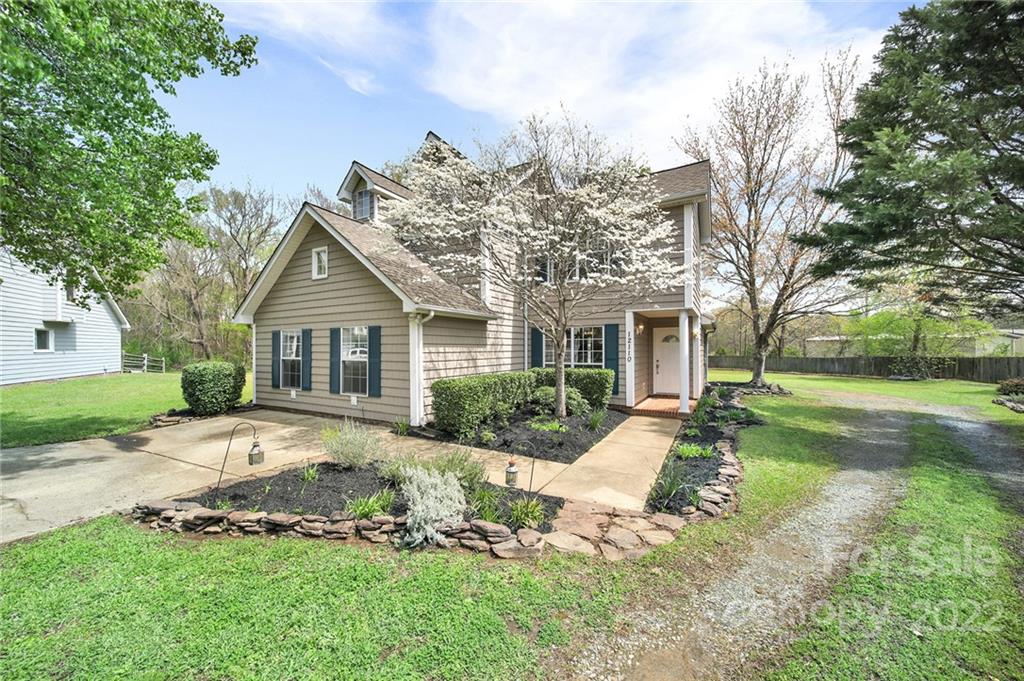 12110 New Abbey Place Charlotte NC 28273