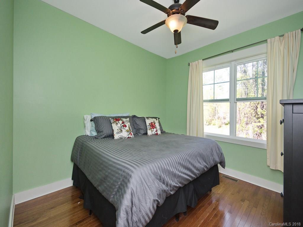 12 Teems Lane Asheville NC 28805